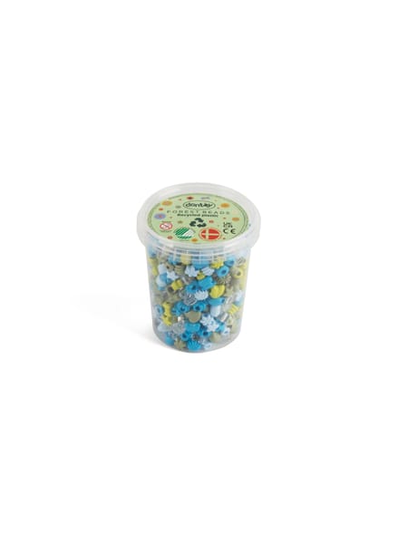 Gennemsigtig plastikbeholder fyldt med små glimtende perler i blå og grønne nuancer.